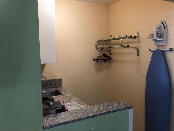Encore Motel image 12