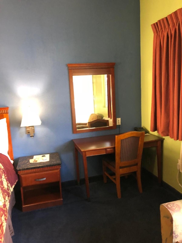 Encore Motel image 16