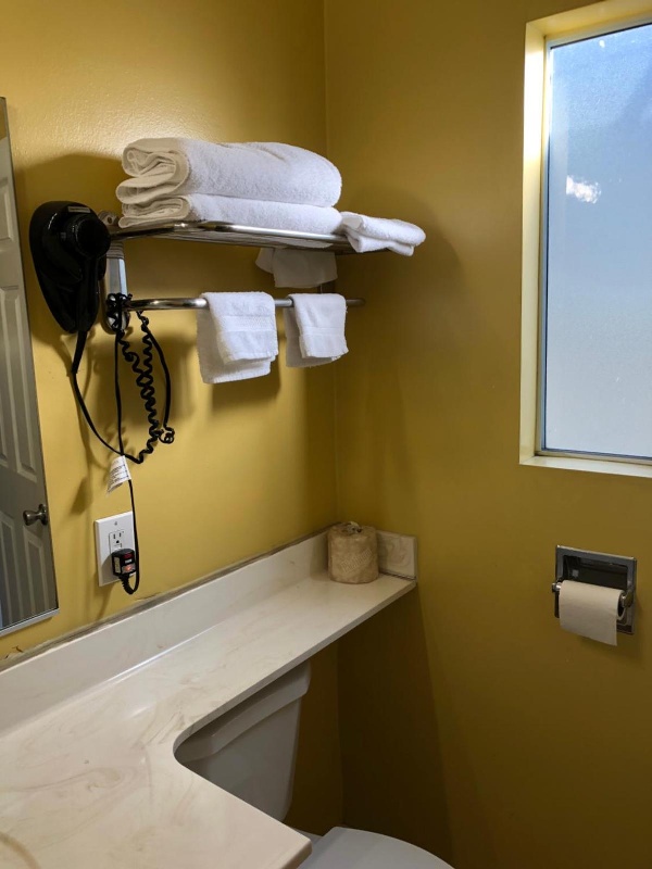 Encore Motel image 41