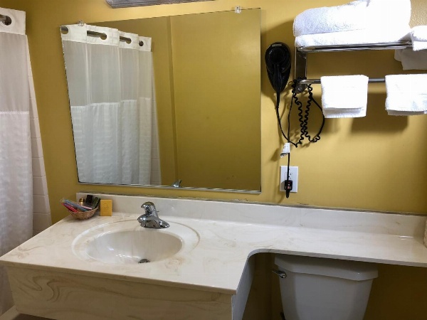 Encore Motel image 42