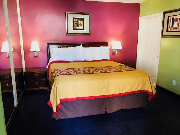 Encore Motel image 9