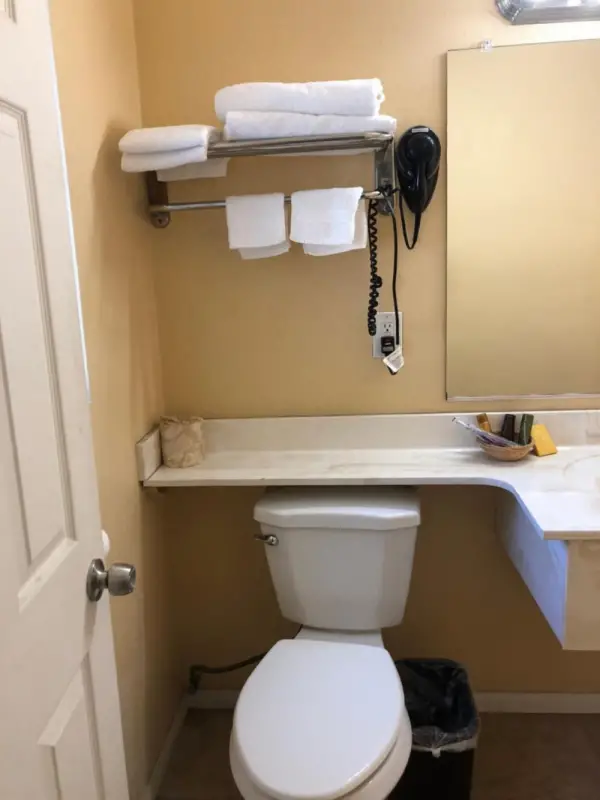 Encore Motel 4