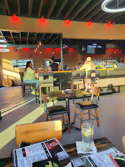 Restaurant near Encore Motel