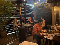 Restaurant near Encore Motel